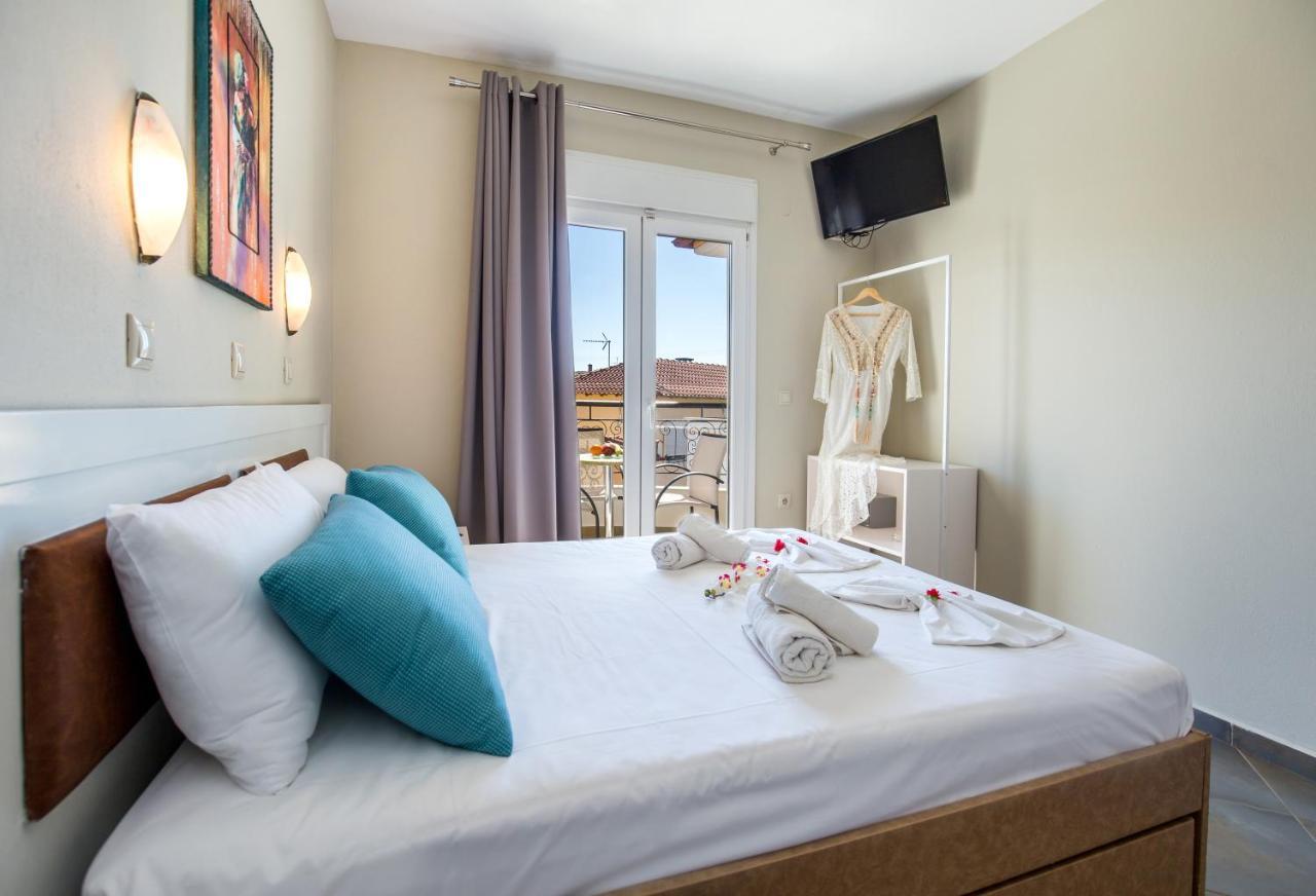 Aldebaran Hotel Apartments 利迈纳里亚 外观 照片